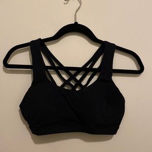 BLACK SPORTS BRA